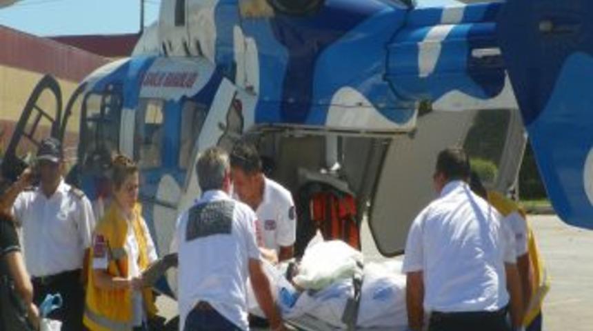 Hava ambulansı doktorun babası i&ccedil;in havalandı