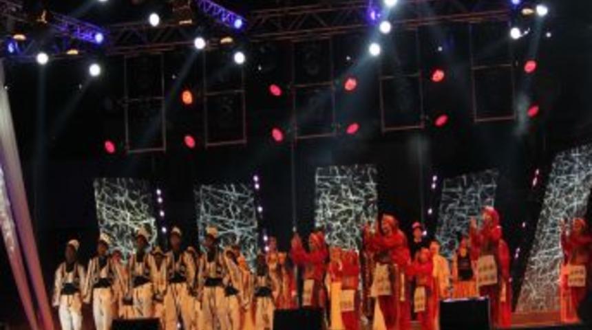 T&uuml;rk&ccedil;e coşkusu stada sığmadı