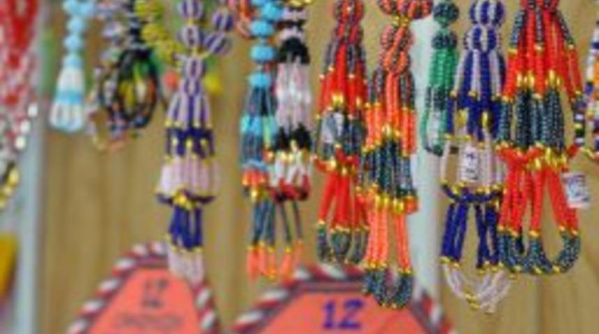 Mahkumlar &ouml;zg&uuml;rl&uuml;k hasretini el emeği &uuml;r&uuml;nlere yansıtıyor