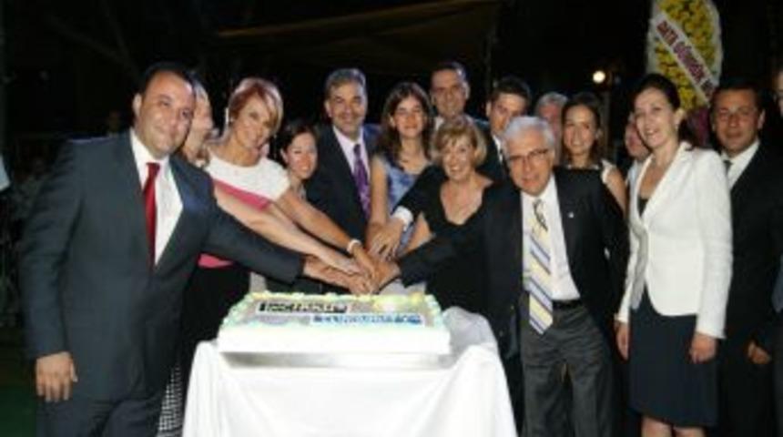 İnci Ak&uuml; 27. yılını kutladı