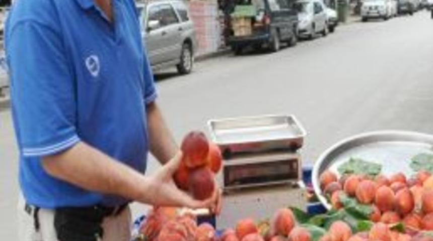 D&uuml;nyaca &uuml;nl&uuml; Bursa Şeftalisi'nin ilgin&ccedil; isimleri: Oralat, Diksalat, Takunyacı