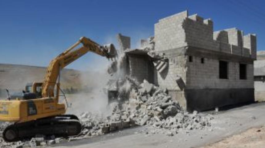 Şahinbey Belediyesi ka&ccedil;ak yapılara ge&ccedil;it vermiyor