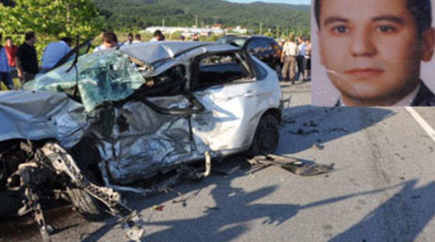 Tem otoyolunda kaza: 1 &ouml;l&uuml;, 2 yaralı