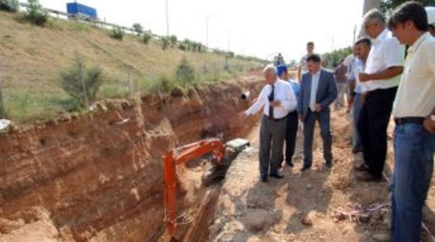 ASKİ yeni su hatları d&ouml;şeme &ccedil;alışmalarını s&uuml;rd&uuml;r&uuml;yor