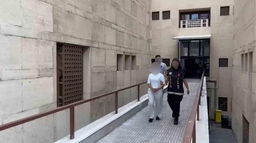 Bursa&rsquo;da aranan 3 şahıs operasyonla yakalandı