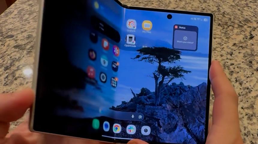iPhone Duo&rsquo;nun &ccedil;ok beğenilen animasyonu Galaxy Z Fold 8&rsquo;e geldi: Ancak &ouml;nemli bir sorun var!