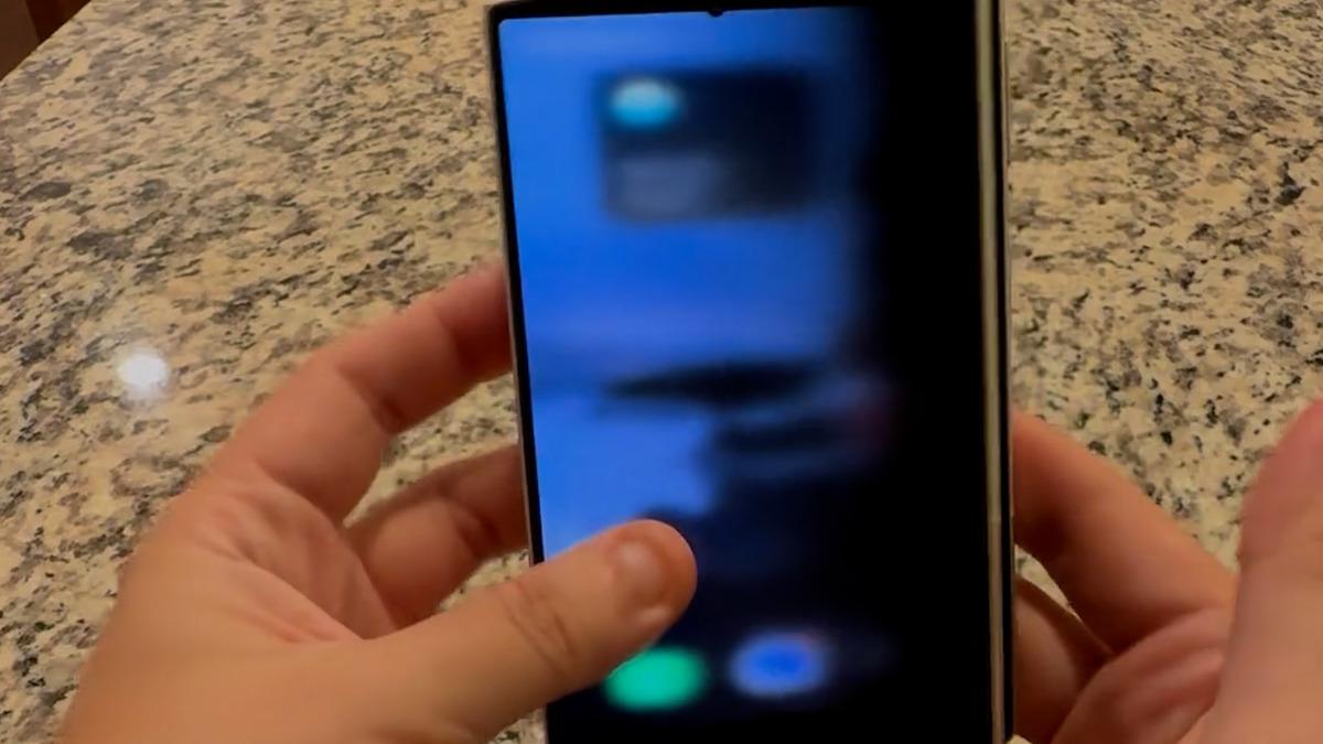 iPhone Duo’nun çok beğenilen animasyonu Galaxy Z Fold 8’e geldi: Ancak önemli bir sorun var! 2