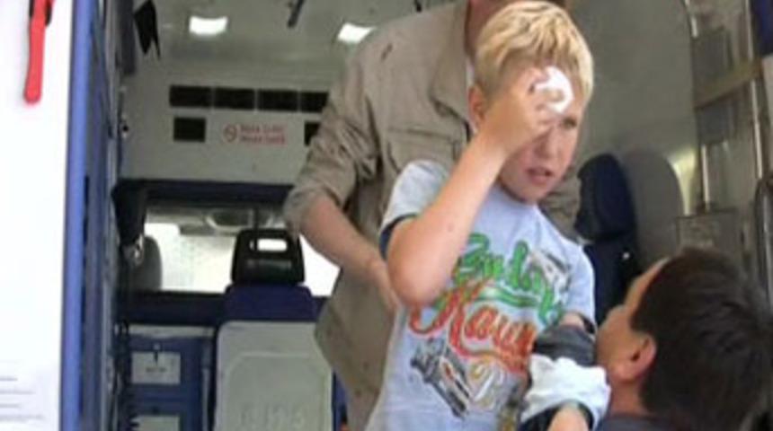 Tur minib&uuml;s&uuml; kaza yaptı; 24 yaralı