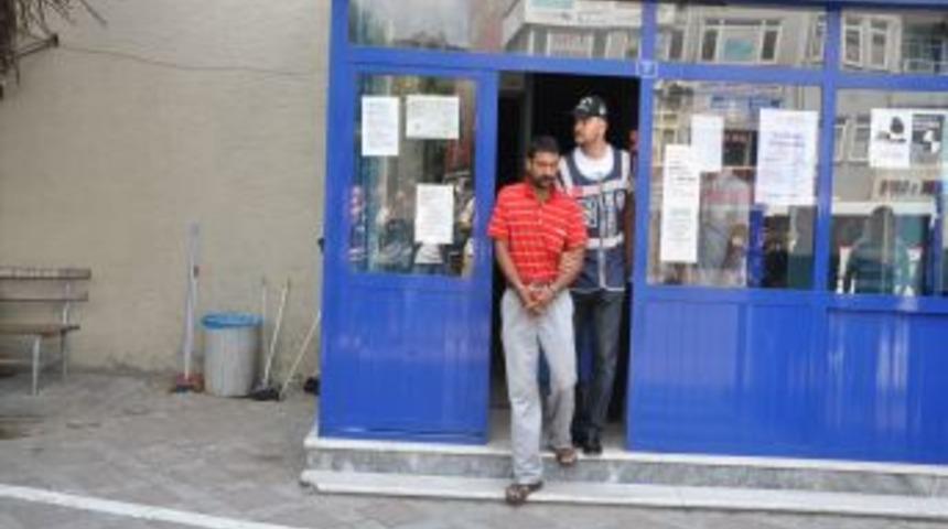 Kamyon lastiği &ccedil;aldığı iddia edilen zanlı, parmak iziyle bulundu