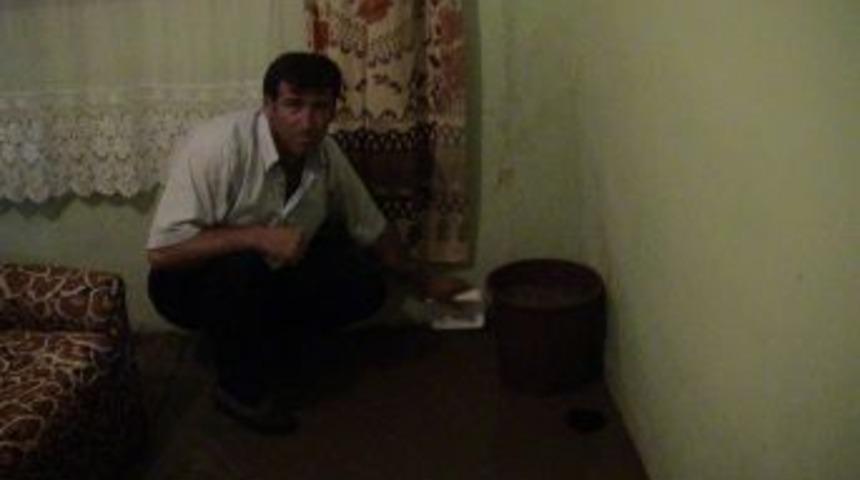 Ardahan&rsquo;da yağış nedeniyle 15 evi su bastı