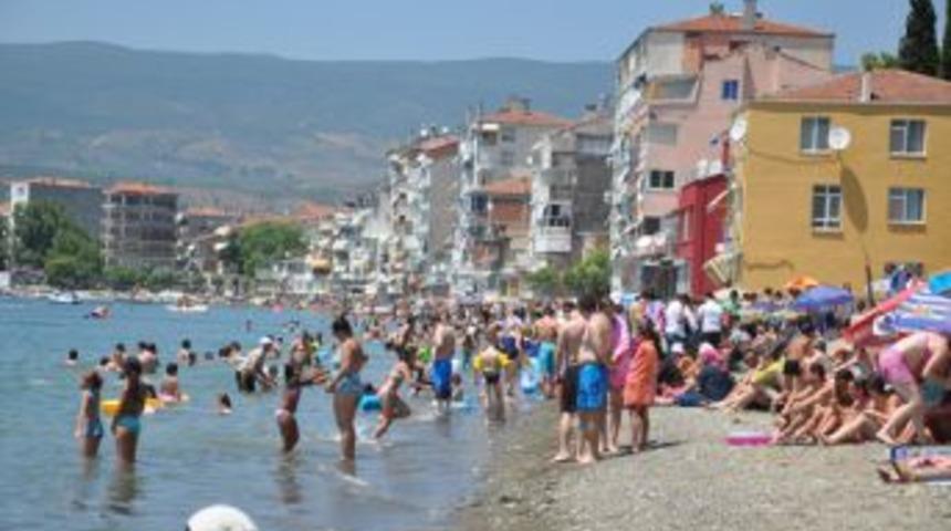 Gemlik sahilleri temiz &ccedil;ıktı