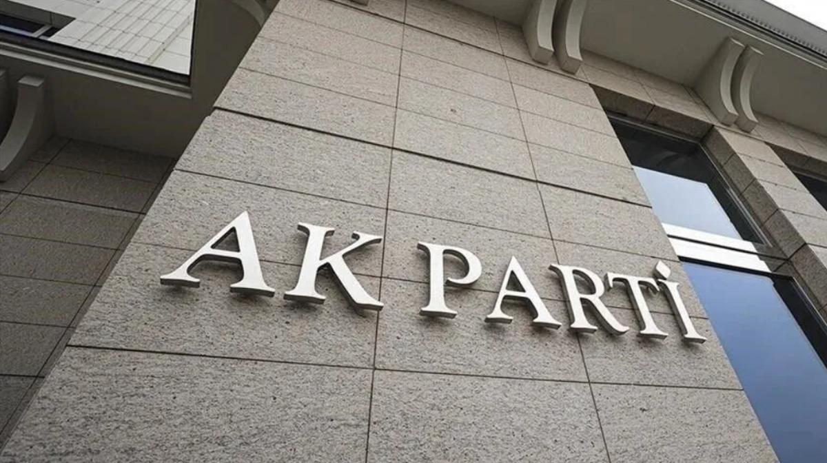 AK Parti&rsquo;ye 4 yeni belediye başkanı katıldı! &Ouml;mer &Ccedil;elik duyurdu 2