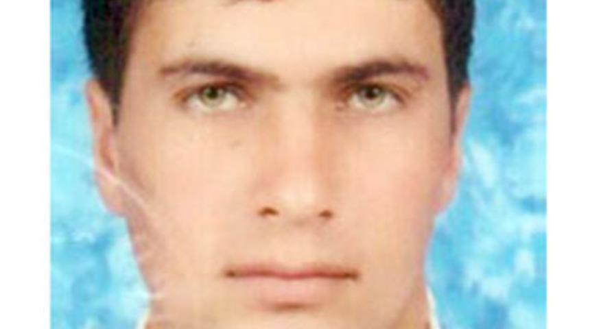 Eşinin g&ouml;zleri &ouml;n&uuml;nde &ouml;ld&uuml;r&uuml;ld&uuml;