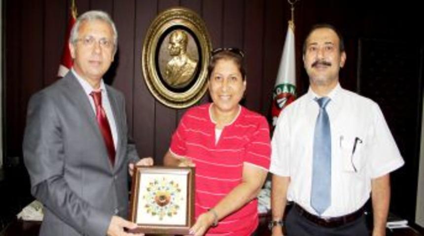 Olgunlaşma Enstit&uuml;s&uuml;&rsquo;nden baroya ziyaret