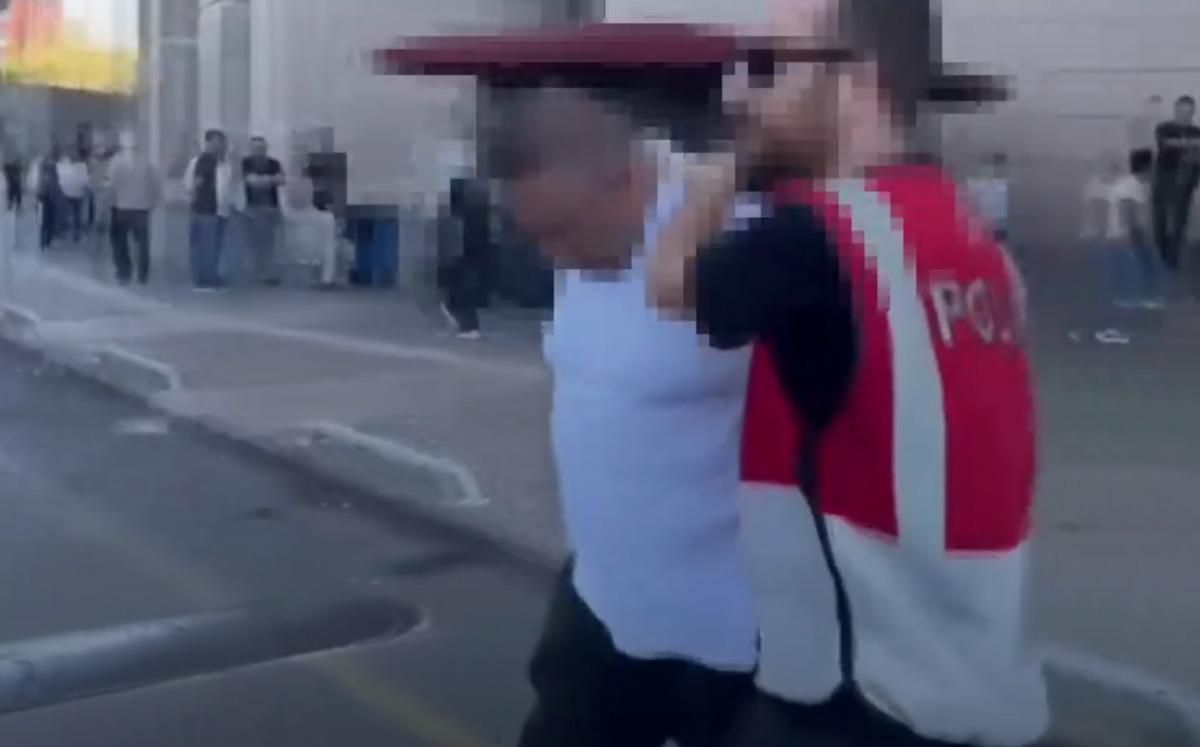 Melisa Döngel trafikte kabusu yaşadı: Önünü kesip silahla tehdit etti 2