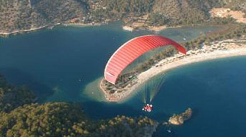 Paraş&uuml;t faciası: 2 &ouml;l&uuml;