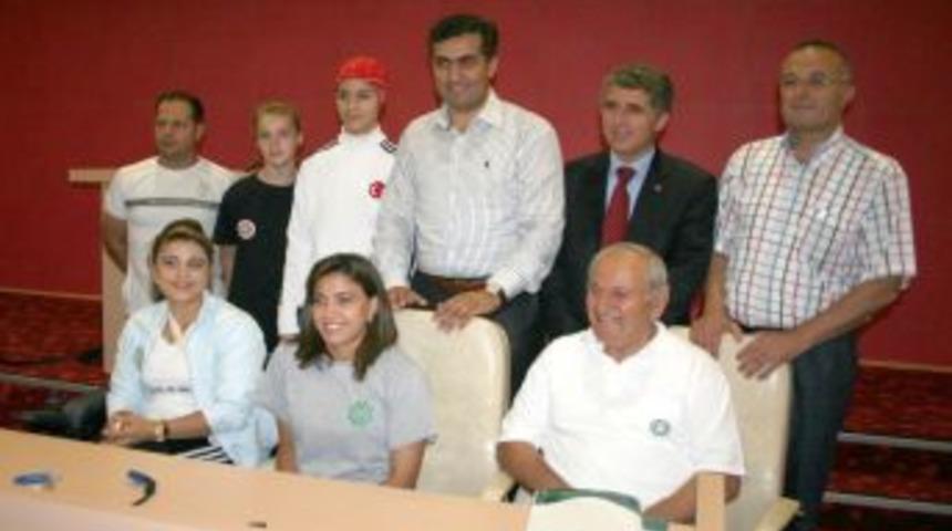 Meram'ın sporcuları başarıdan başarıya koşuyor