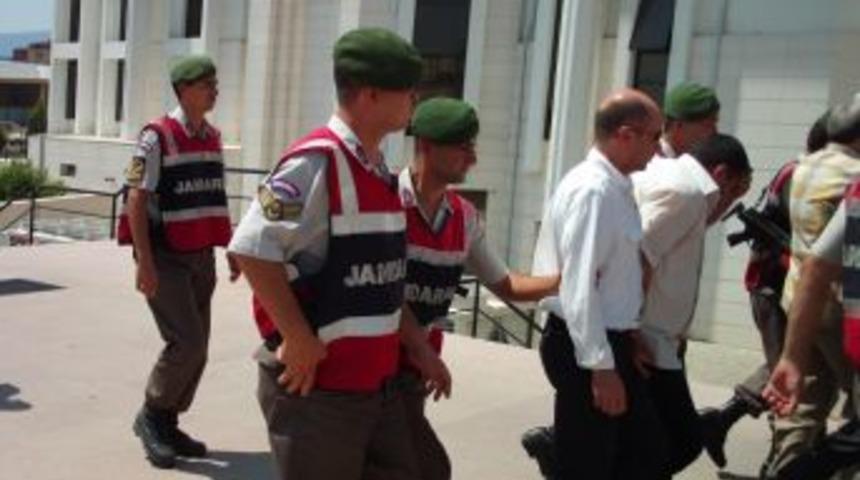 Kadınlara zorla fuhuş yaptıran &ccedil;ete &ccedil;&ouml;kertildi