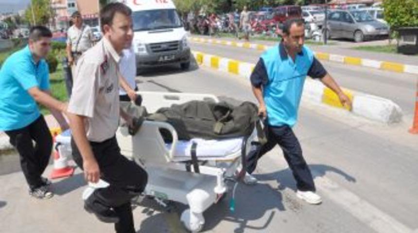 Kayalıklara &ccedil;akılan yama&ccedil; parat&uuml;ş&uuml; pilotu ve yolcusunun cesetlerine ulaşıldı