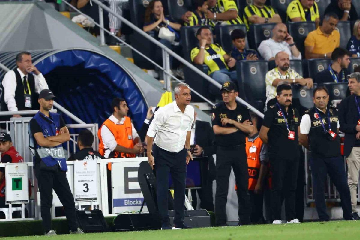 İsmail Kartal ın istifasının ardından Fenerbahçe tribünlerinde sürpriz isim! 3