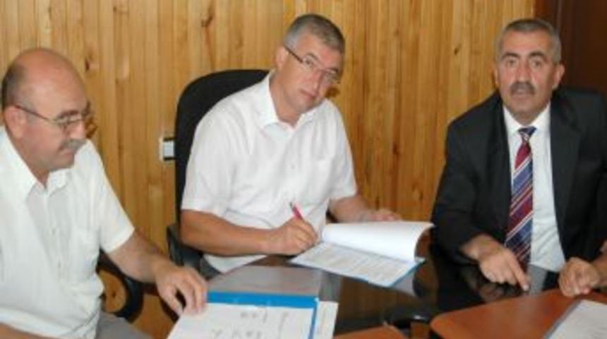 Ürgüp ve Mustafapaşa belediye çalışanlarında sözleşme sevinci