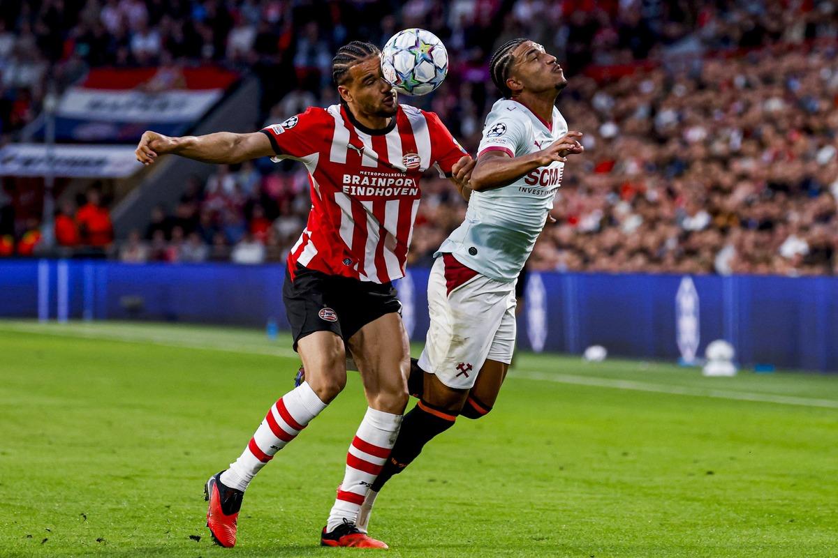 Arda Turan ın ilk Şampiyonlar Ligi sınavı! Shakhtar PSV ile yenişemedi 3