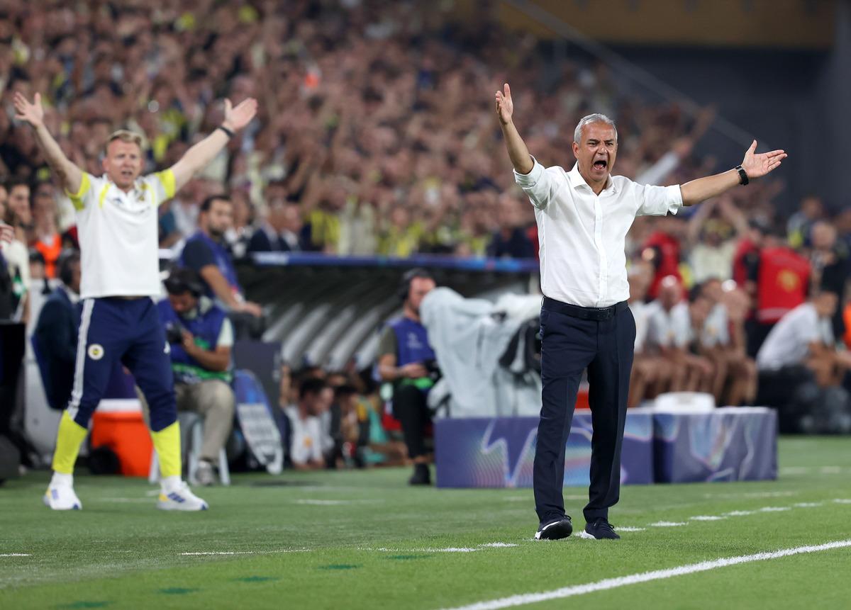 Fenerbahçe de İsmail Kartal Roma maçının ardından istifa etti! 3