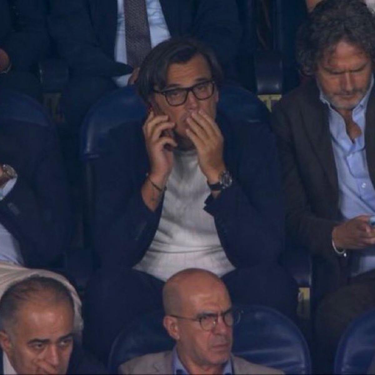 İsmail Kartal ın istifasının ardından Fenerbahçe tribünlerinde sürpriz isim! 1