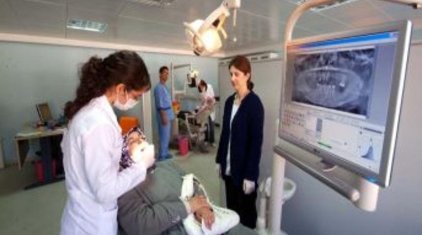 Cengiz G&ouml;k&ccedil;ek Devlet Hastanesi Ağız ve Diş Sağlığı Merkezi'ne yoğun ilgi