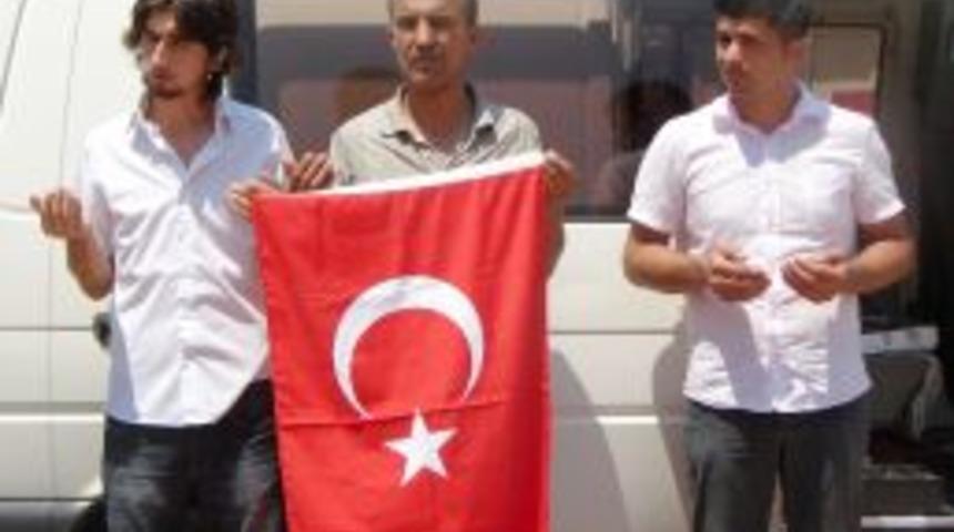 Şehitler i&ccedil;in gıyabi cenaze namazı kılındı