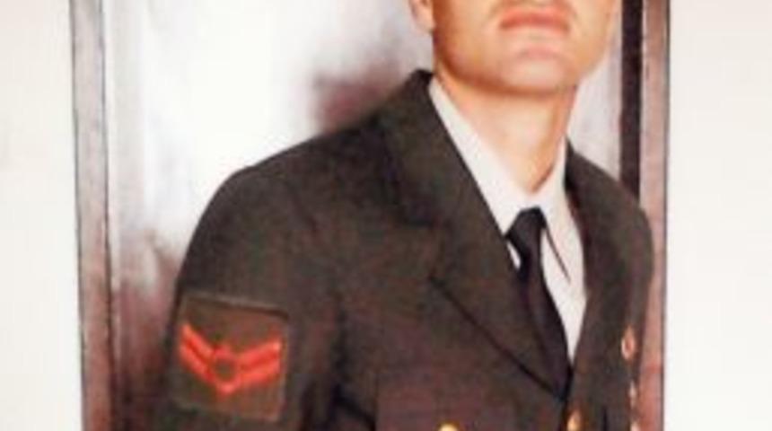 Yaralı Uzman &Ccedil;avuş &Ouml;nder&rsquo;in baba ocağında tedirgin bekleyiş