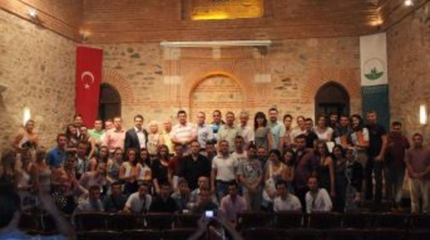 Kosovalı gen&ccedil;ler Bursa'ya hayran kaldı