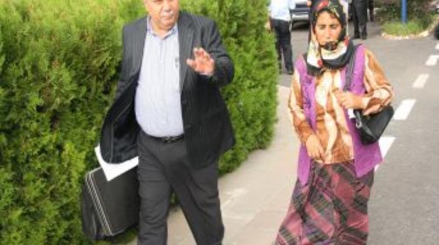 Kars&rsquo;ta yaralı askerin ailesi Ankara&rsquo;ya hareket etti