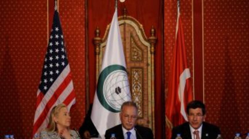 Clinton: İnsanların istedikleri gibi ibadet etme haklarını korumaya odaklıyız