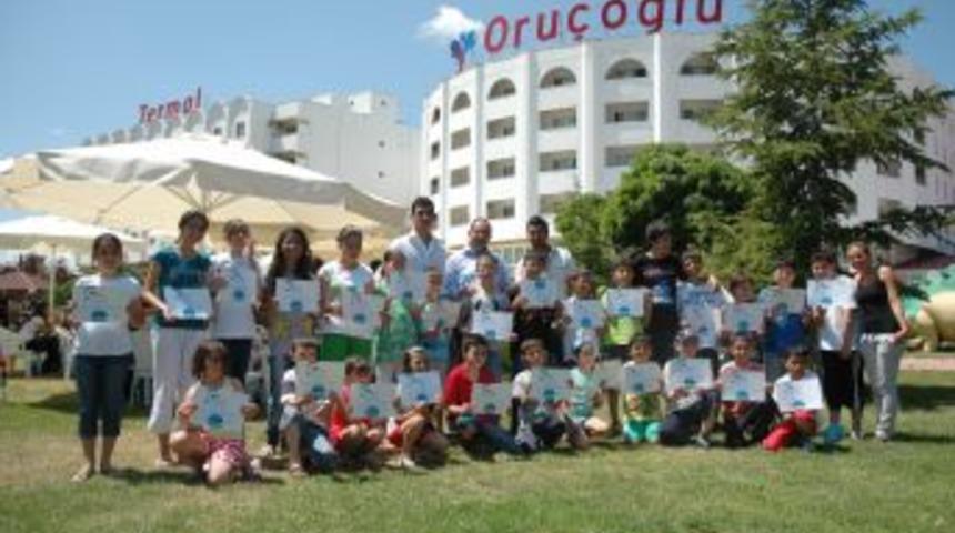 Oru&ccedil;oğlu'nda 2. d&ouml;nem y&uuml;zme kursu sona erdi