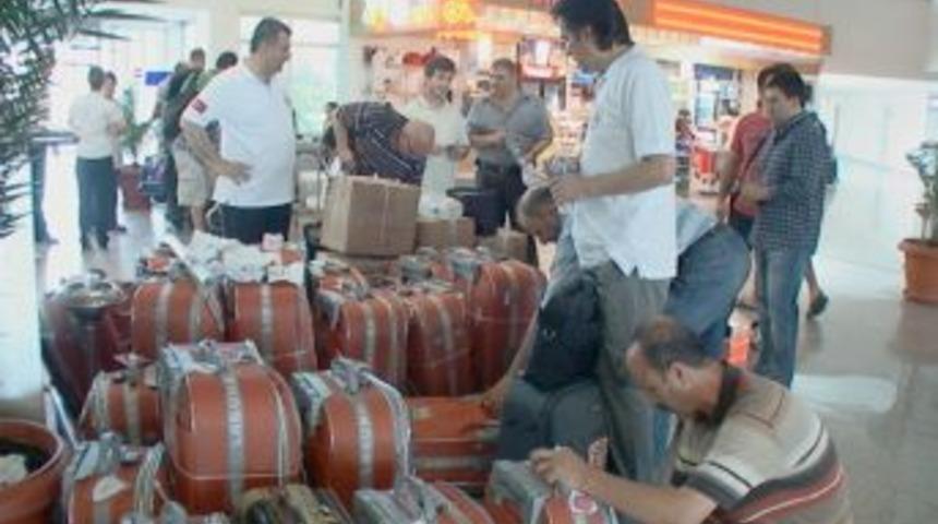 T&uuml;rk doktorların Tanzanya'ya d&ouml;rd&uuml;nc&uuml; g&ouml;n&uuml;l yolculuğu başladı