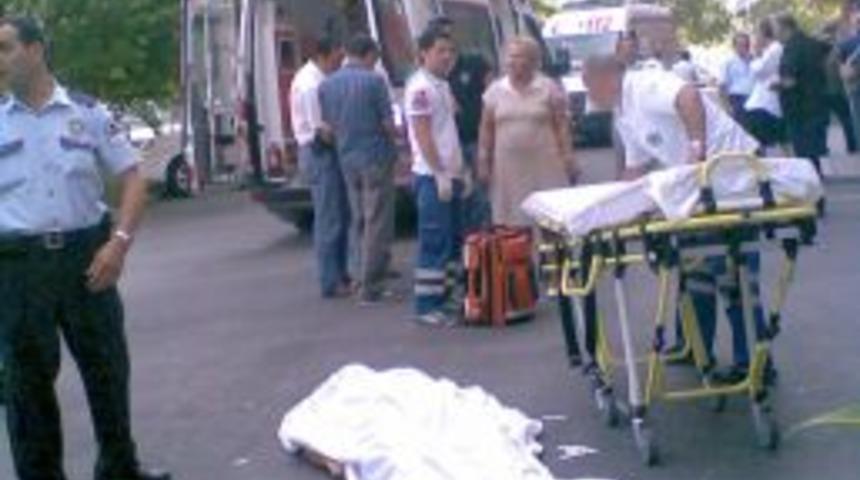 Cumhuriyet savcısının camdan d&uuml;şen eşi hayatını kaybetti