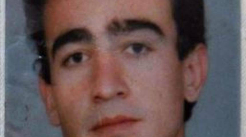 8 yerinden bı&ccedil;aklanarak &ouml;ld&uuml;r&uuml;ld&uuml;, &uuml;st&uuml;nden 10 bin lira &ccedil;ıktı