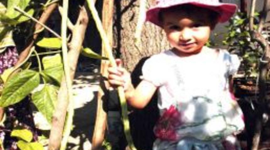 70 santim uzunluğundaki fas&uuml;lye g&ouml;renleri şaşırtıyor