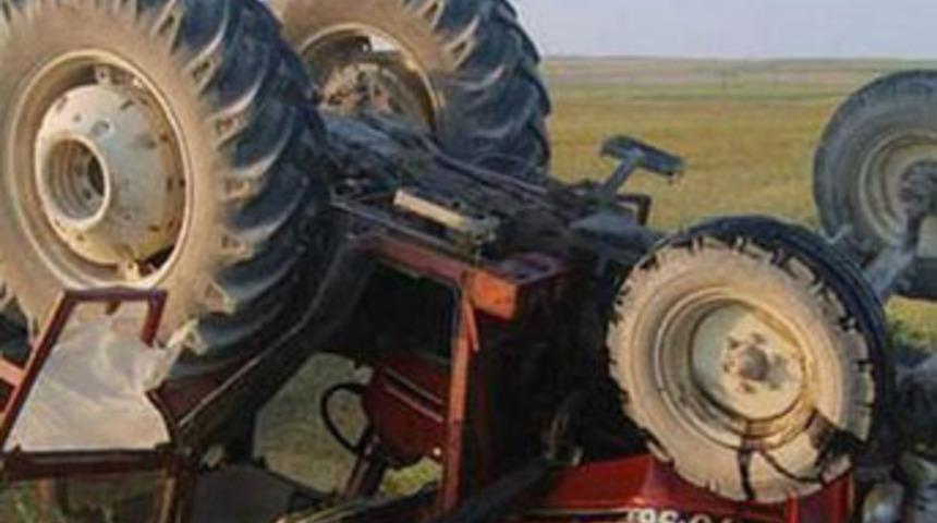 Mengen'de trakt&ouml;r devrildi: 2 &ouml;l&uuml;&nbsp;