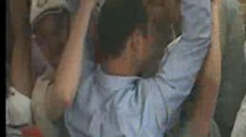 Tramvay&rsquo;daki hırsızlık zanlıları kamerada