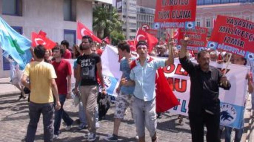 Ter&ouml;re lanet mitinginde provokasyona ge&ccedil;it verilmedi