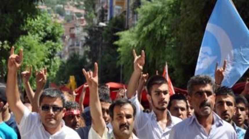 Malatya'da ter&ouml;re tepki y&uuml;r&uuml;y&uuml;ş&uuml; yapıldı