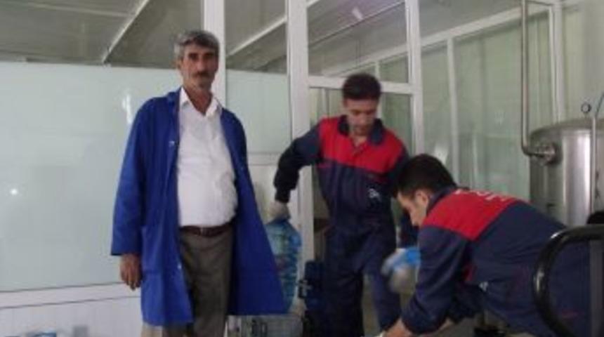 Y&uuml;ksekova&rsquo;da &ccedil;ıkardığı suyu İran ve Irak&rsquo;a ihra&ccedil; ediyor