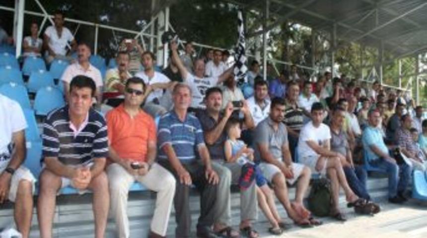 D&ouml;rtyolspor, Beşiktaşlı futbolculara ge&ccedil;it vermedi