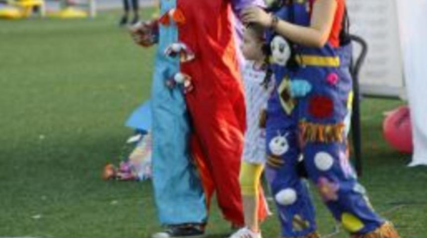 &Ouml;zg&uuml;l Anaokulu &ouml;ğrencilerinin yaptığı resimler sergilendi