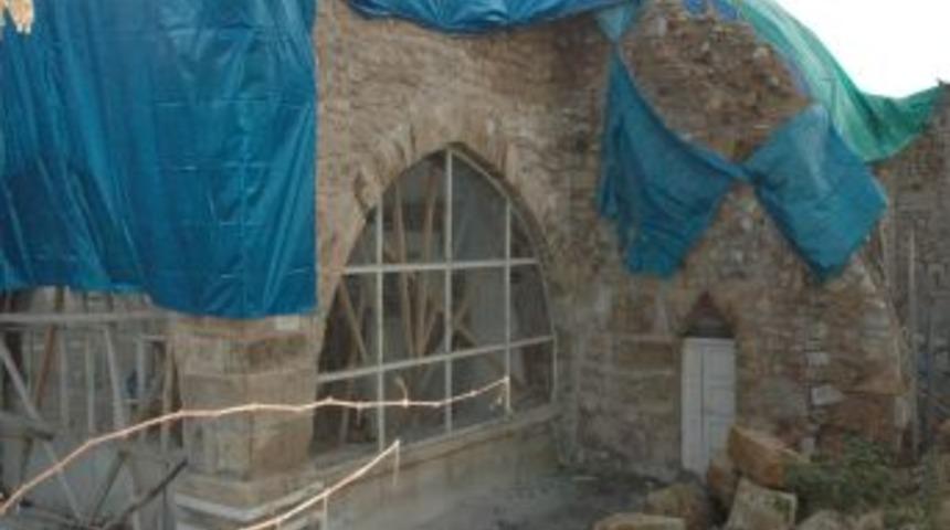 Lale Cami'nin onarımına başlandı