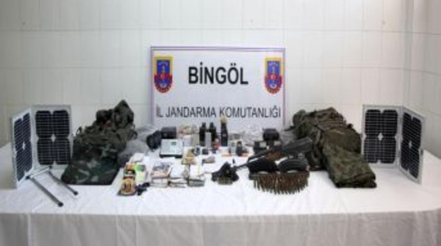 Bing&ouml;l&rsquo;de PKK'ya ait m&uuml;himmat, d&ouml;k&uuml;man ve erzak ele ge&ccedil;irildi
