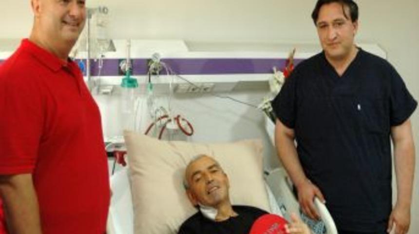 Aort damarı yırtılan hasta &ouml;l&uuml;mden d&ouml;nd&uuml;