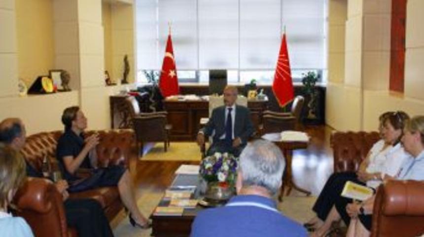 Kılı&ccedil;daroğlu, 'Vardiye Bizde Platformu' temsilcilerini kabul etti